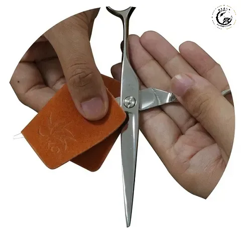 1703139177-3848-nh-bao-quan-keo-cat-toc-viko Vệ sinh và tra dầu định kỳ là chìa khóa để giữ kéo luôn bền bỉ như mới