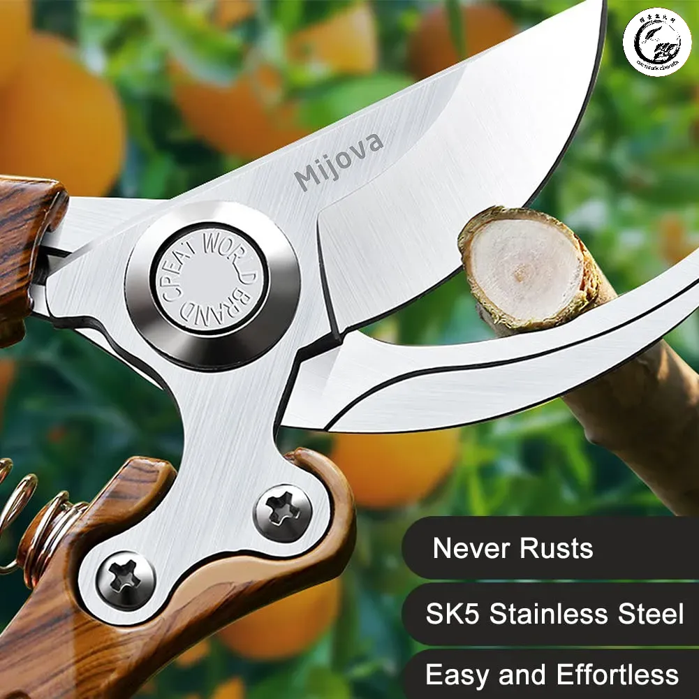 Kéo SK5 Nhật Bản cắt tỉa cành bén là trợ thủ đắc lực giúp nâng cao hiệu quả chăm sóc vườn cây