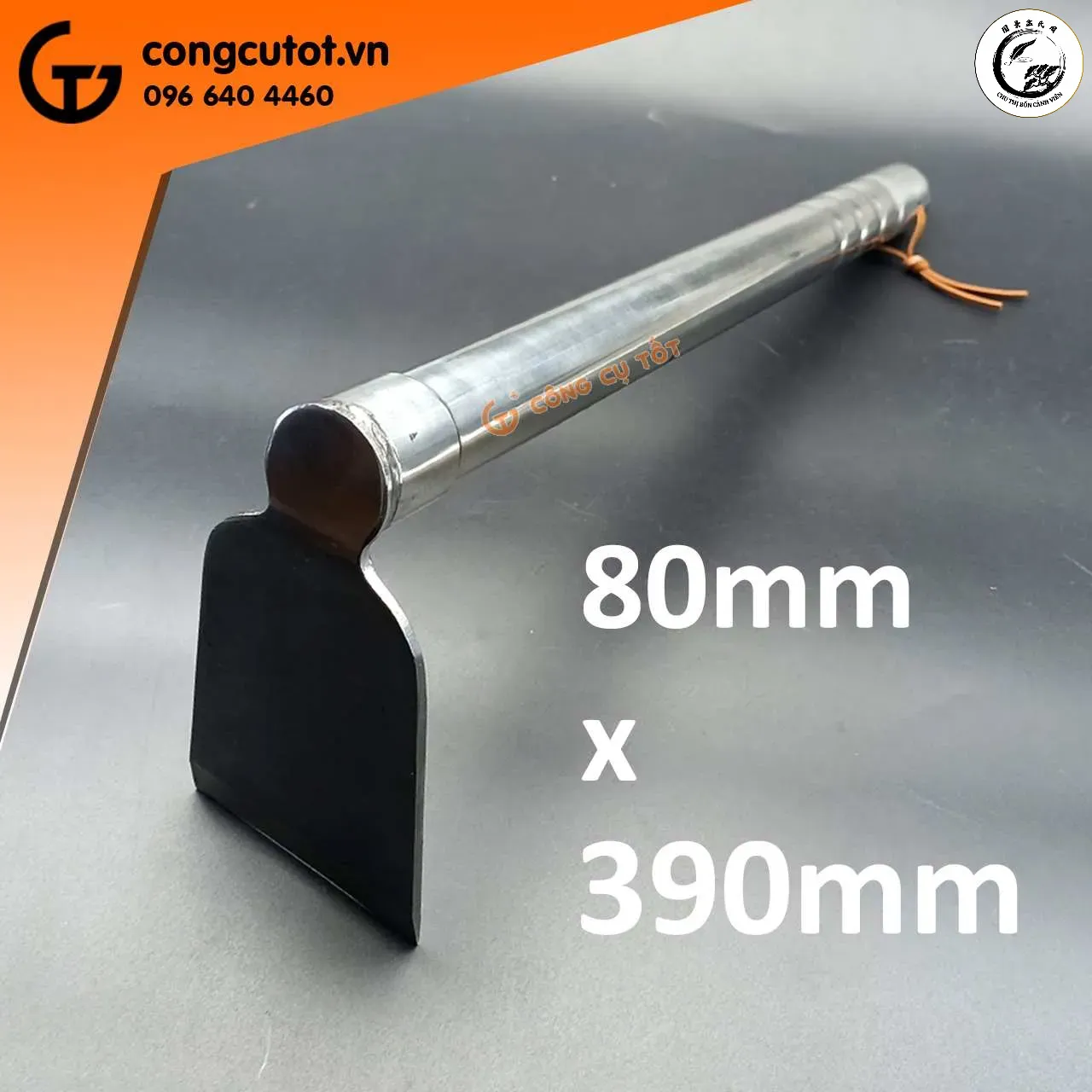 Thiết kế tinh tế của cuốc mini giúp bảo vệ bề mặt men gốm nhạy cảm