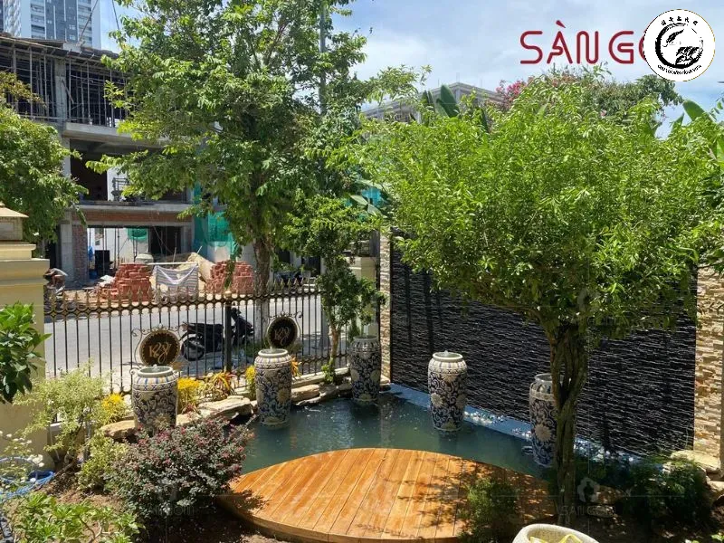 gom-san-vuon-bat-trang Chậu men rạn giúp nâng tầm giá trị thẩm mỹ cho không gian kiến trúc ngoại thất